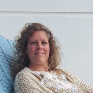 Angela Mills